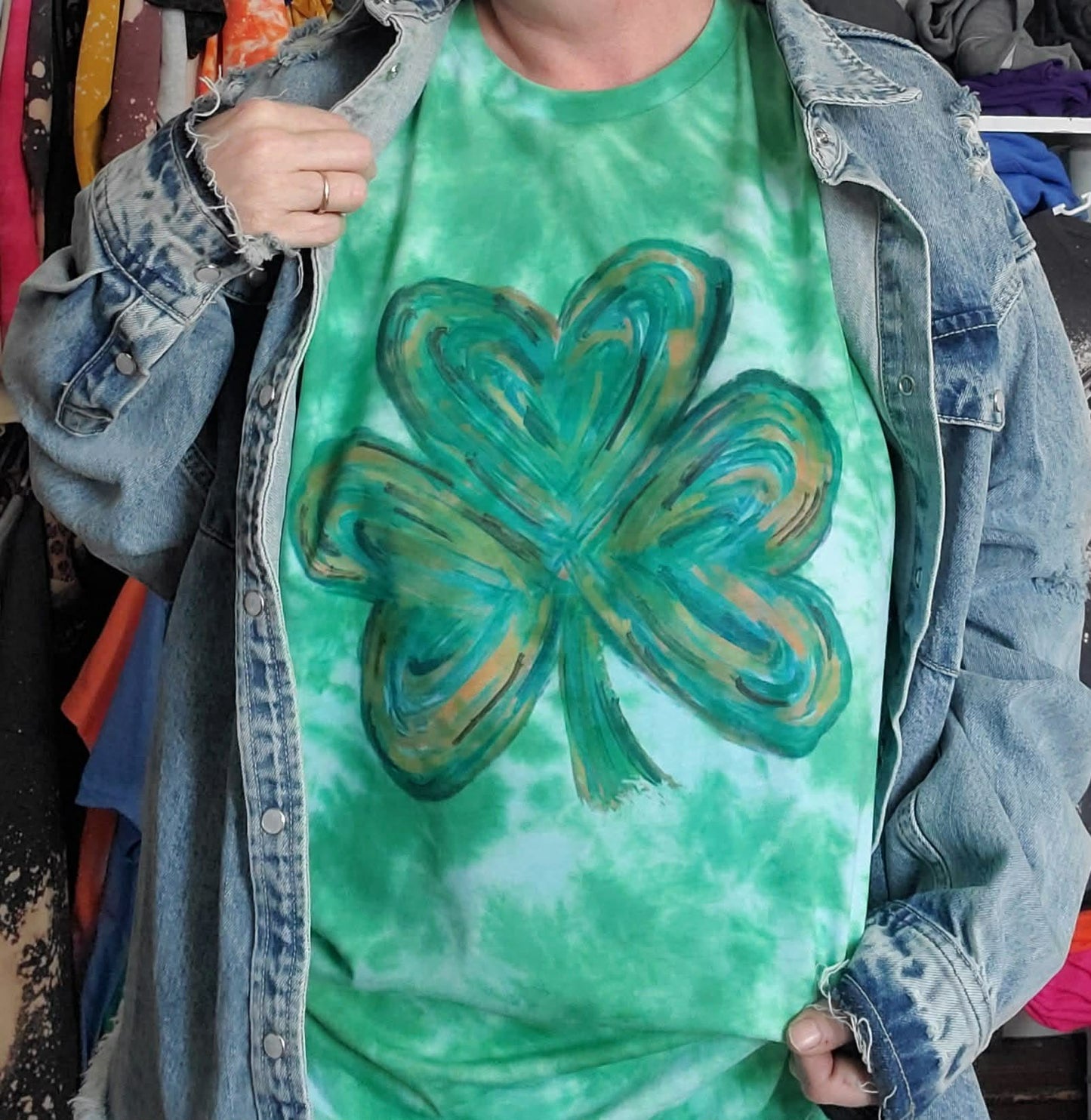 Tie dye clover