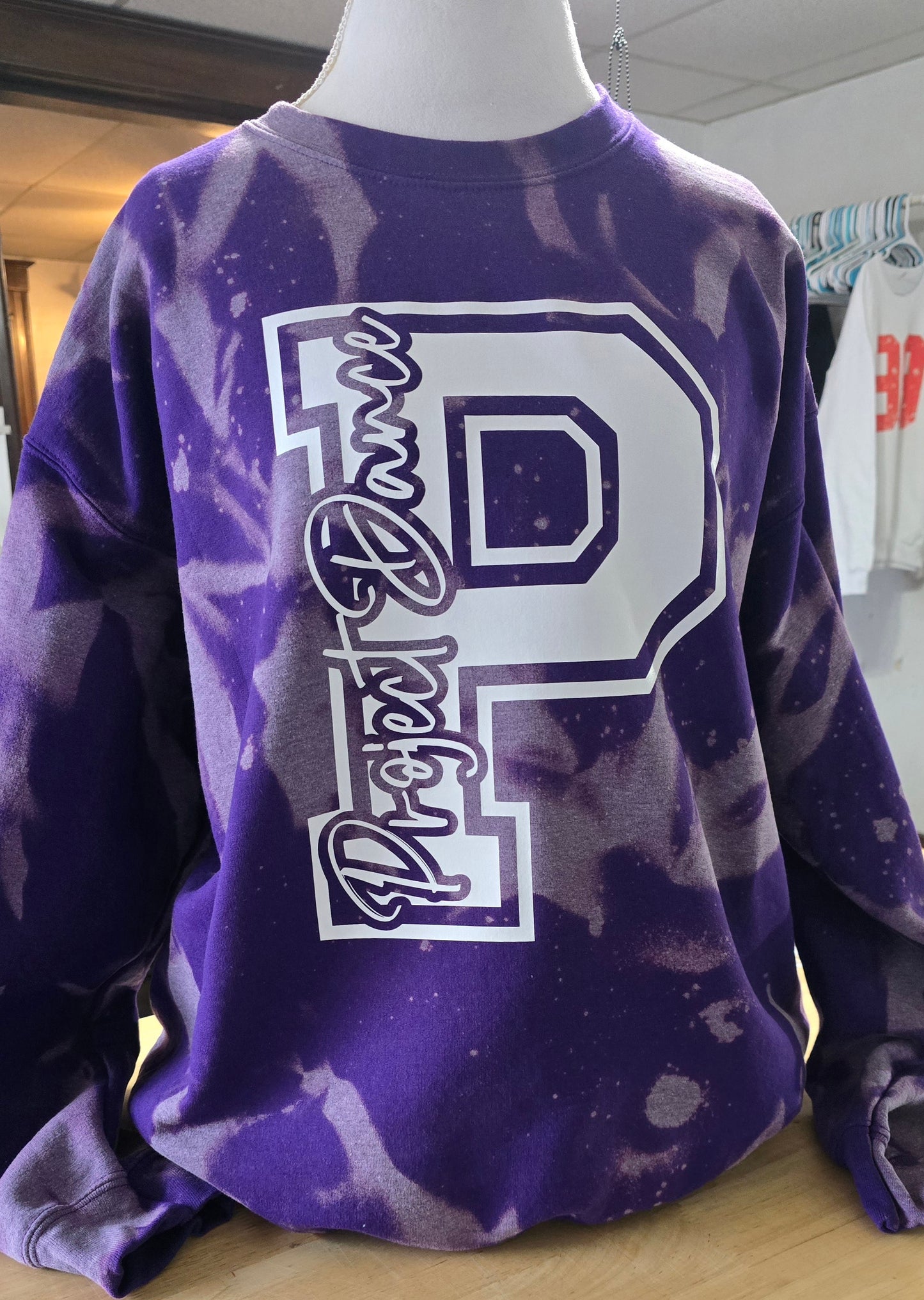 P PROJECT dance bleached