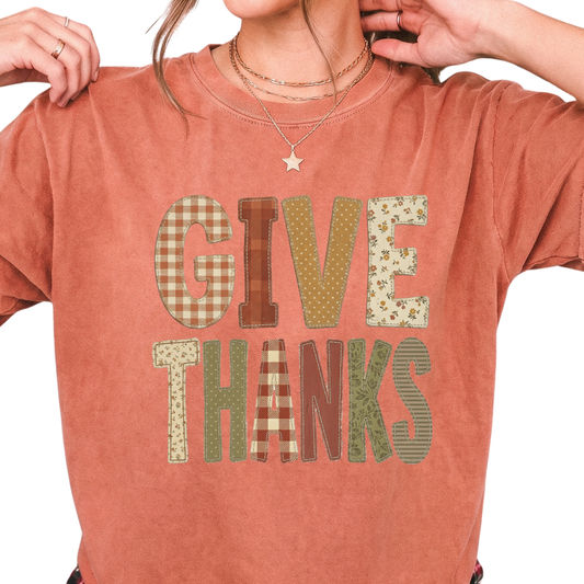 Vintage Patchwork Give Thanks Fall Graphic Tee 🍂🤎