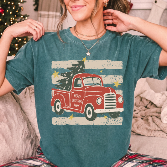 Vintage Christmas Truck Graphic Tee🎄❤️