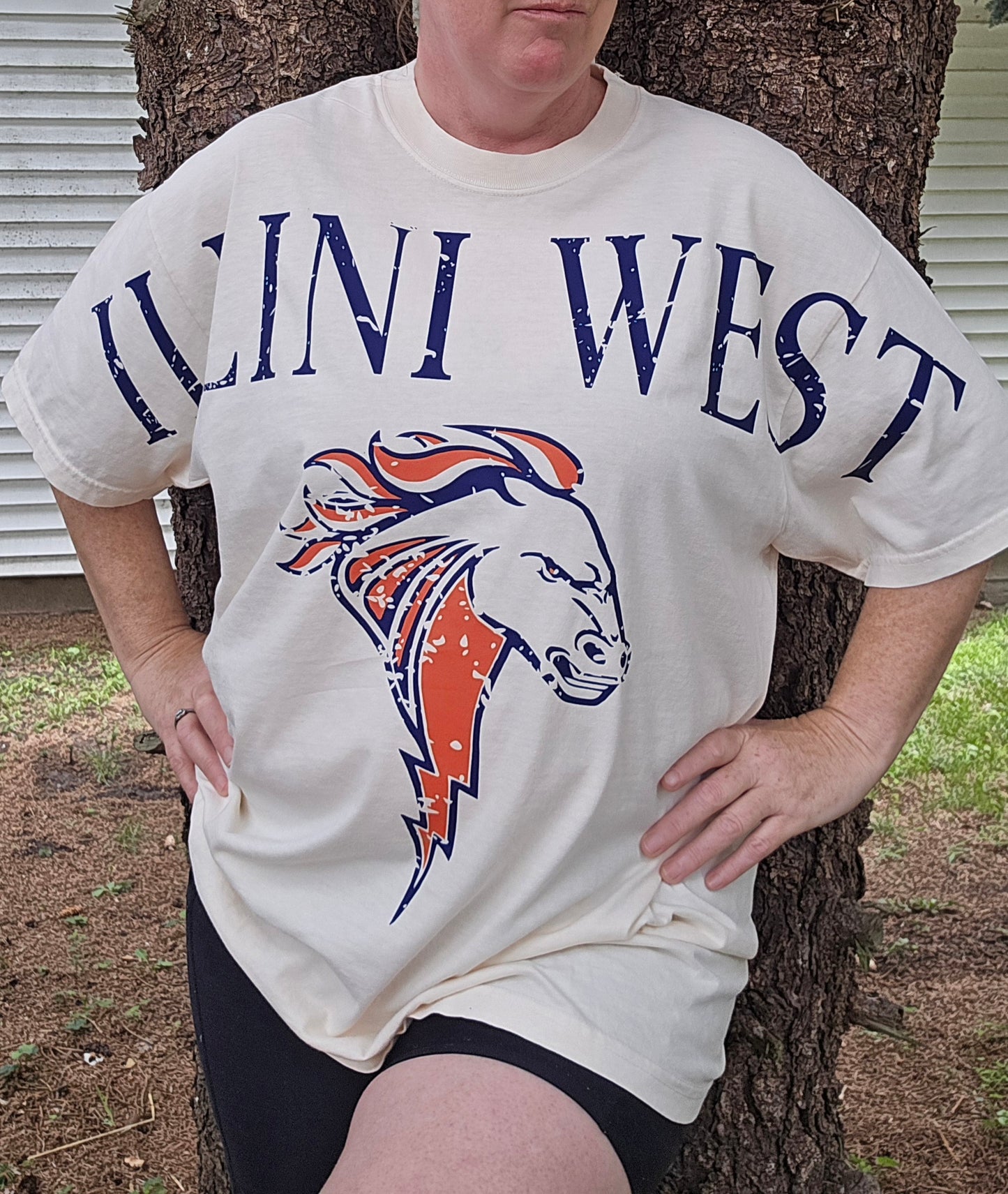 Illini West Oversized Distressed